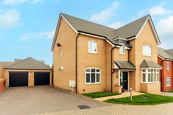 5 Bedroom Detached House For Sale In Cydonia Way, Wellingborough, NN8