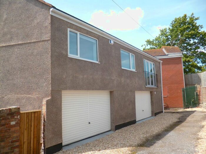 2 Bedroom Detached House To Rent In Cranleigh Gardens, Bridgwater TA6