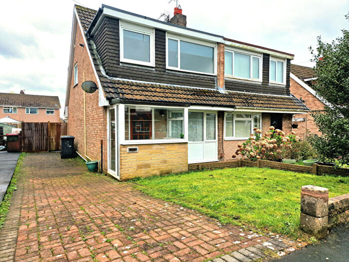 3 Bedroom Semi-Detached House To Rent In Ashfield, Fulwood, Preston, Lancashire, PR2