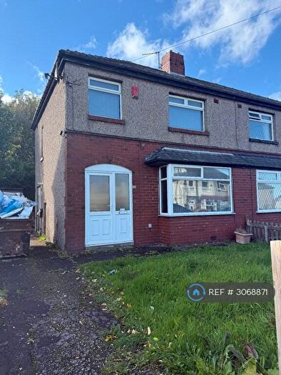 3 Bedroom Semi-Detached House To Rent In St Margarets Avenue, Bradford, BD4