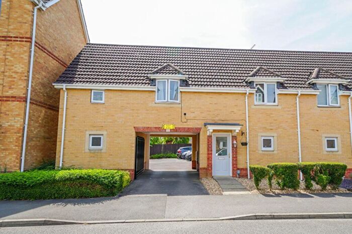 2 Bedroom Semi-Detached House For Sale In Goodman Drive, Leighton Buzzard, Bedfordshire, LU7