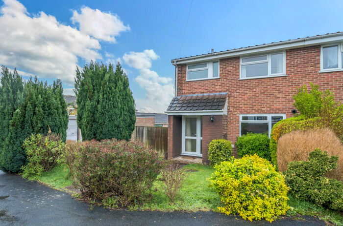 3 Bedroom End Of Terrace House To Rent In Tadburn Close, Chandler's Ford, Eastleigh, Hampshire, SO53
