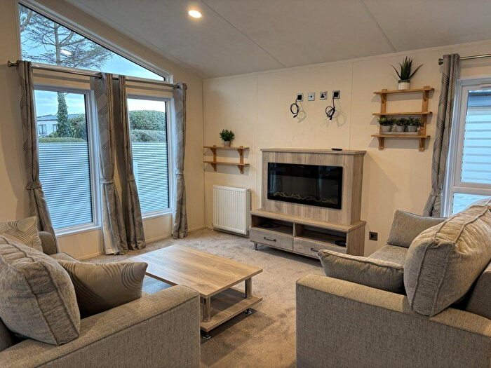 2 Bedroom Park Home For Sale In Smithy Leisure Park, PR3