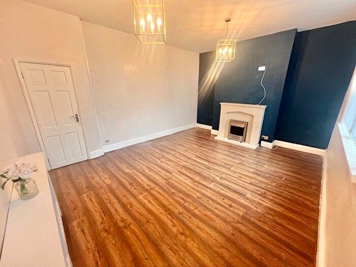 4 Bedroom Property To Rent In Hanson Lane, Halifax, HX1