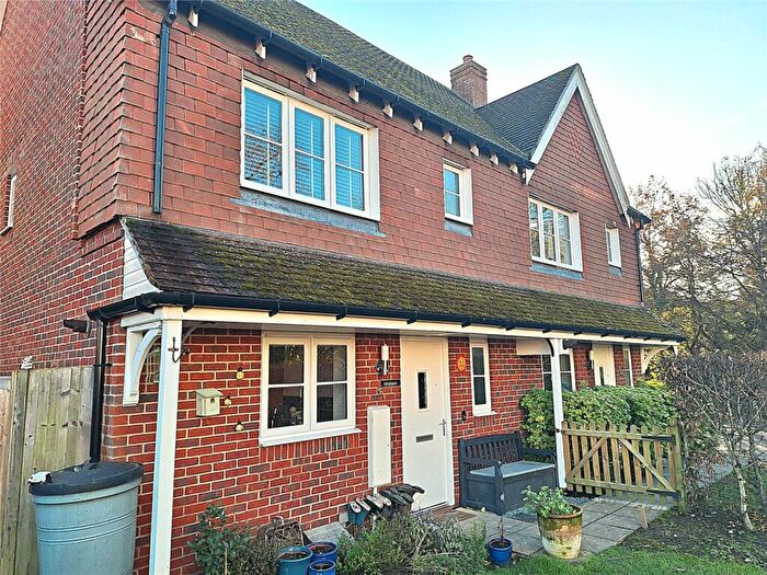 3 Bedroom Semi-Detached House To Rent In Burgess Road, The Acres, Horley, RH6