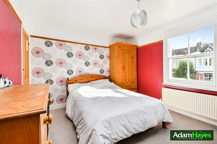 2 Bedroom Terraced House For Sale In Finchley Park, North Finchley, N12