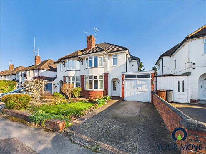 3 Bedroom Semi Detached House For Sale In Jacey Road, Shirley, Solihull, West Midlands, B90