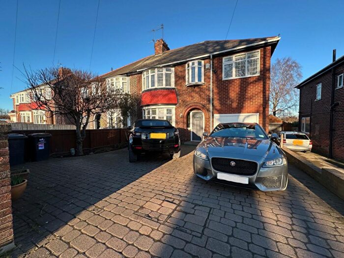 4 Bedroom Semi-Detached House For Sale In Sniperley Grove, Durham, DH1