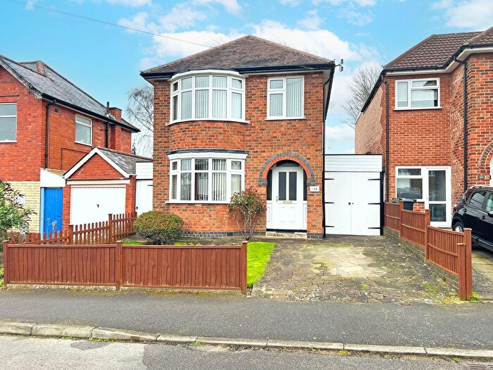 3 Bedroom Detached House For Sale In Grange Road, Wigston, Leicestershire, LE18