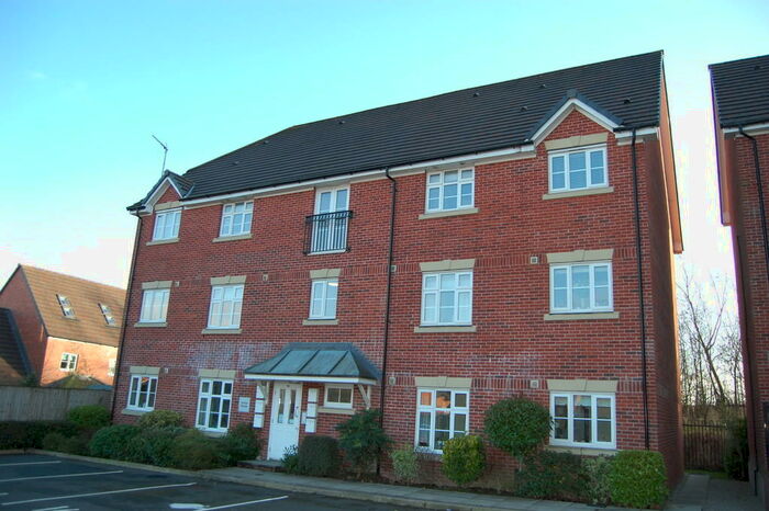2 Bedroom Apartment To Rent In Shalefield Gardens Atherton Manchester Lancashire, M46