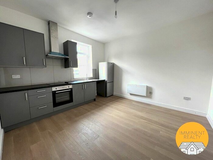 2 Bedroom Flat To Rent In Ranelagh Road, Wolverhampton, WV2