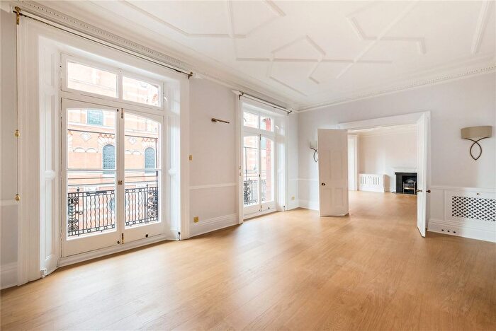 4 Bedroom Flat To Rent In Ashley Gardens, Ambrosden Avenue, Westminster, London, SW1P