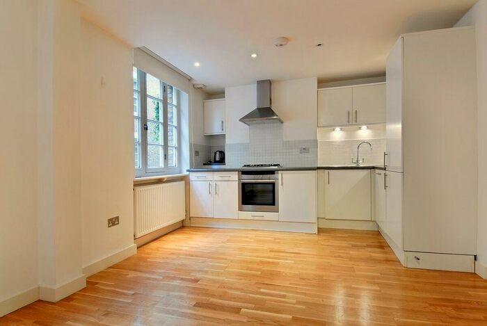 1 Bedroom Flat To Rent In Ossington Buildings, London, W1U