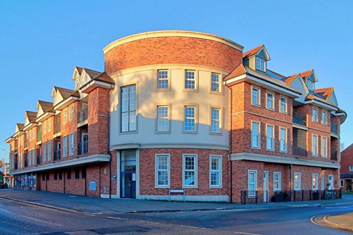 1 Bedroom Apartment For Sale In Peach Street, Wokingham, RG40