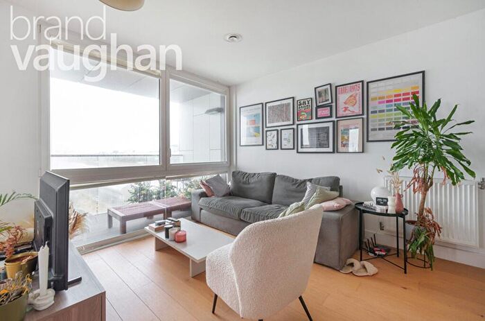 2 Bedroom Flat To Rent In The Boardwalk, Brighton Marina Village, Brighton, East Sussex, BN2