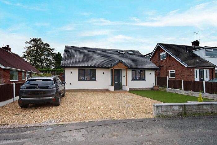 4 Bedroom Detached House For Sale In Arrowsmith Drive, Alsager, ST7
