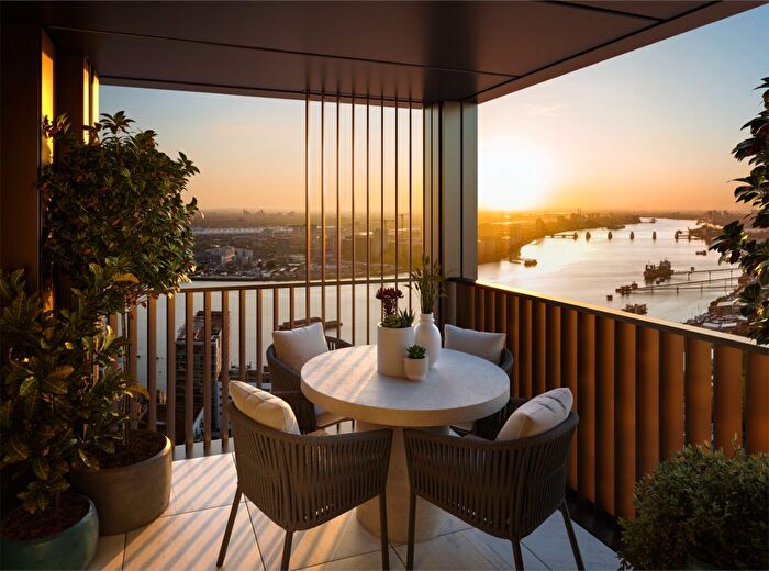 2 Bedroom Flat For Sale In Prime Point, Greenwich, SE10