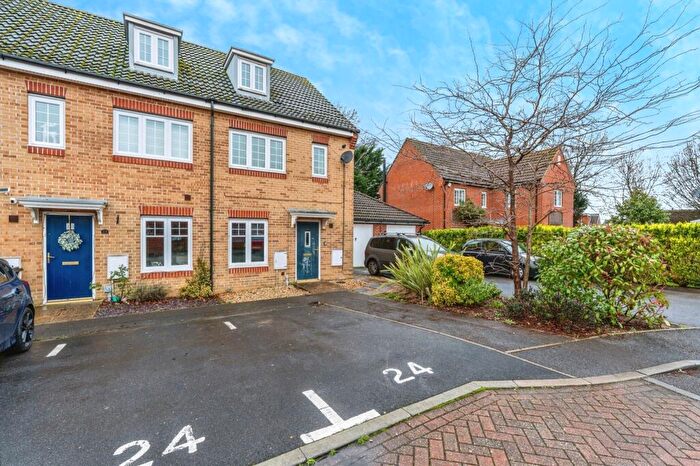 3 Bedroom End Of Terrace House For Sale In Fulford Road, North Baddesley, Southampton, SO52
