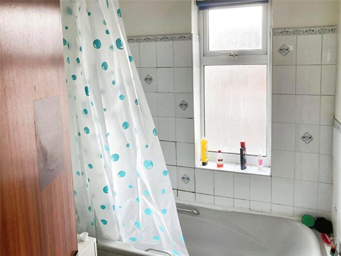 1 Bedroom Maisonette To Rent In Bedworth Road, Longford, Coventry, West Midlands, CV6