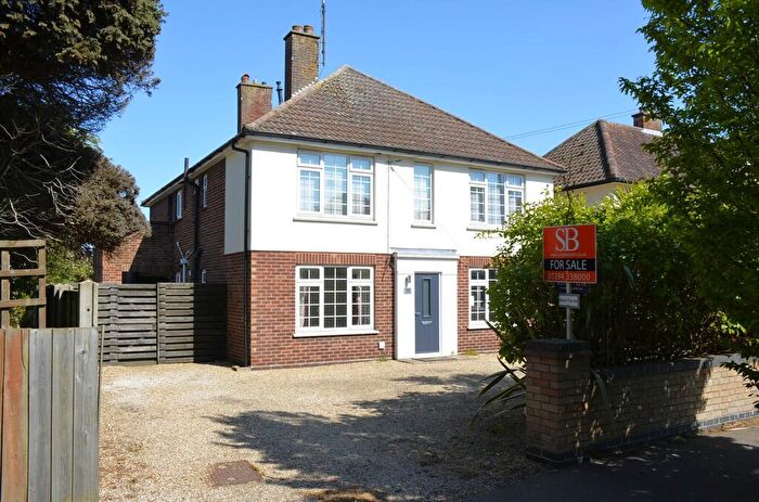 3 Bedroom Flat For Sale In Beatrice Avenue, Felixstowe, IP11