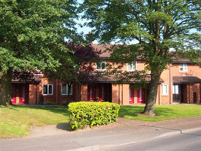 2 Bedroom Flat To Rent In Ferrier Close, Blackburn, Blackburn With Darwen, BB1