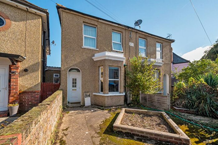 1 Bedroom Apartment For Sale In North Town Road, Maidenhead, SL6