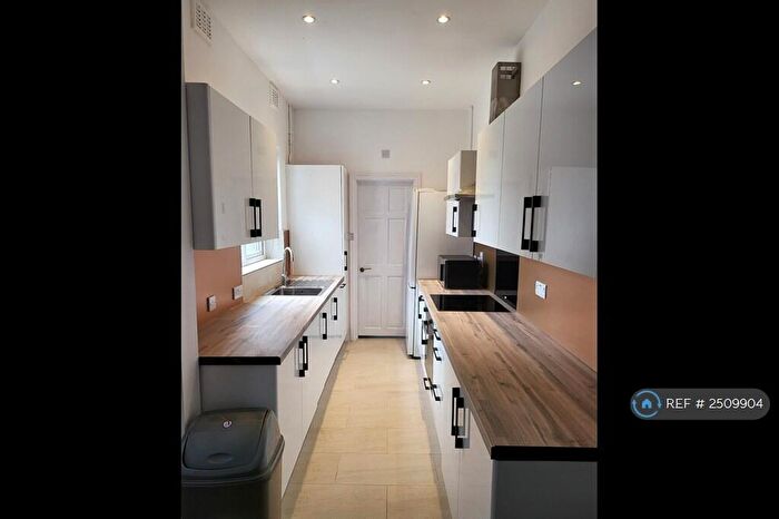 3 Bedroom Terraced House To Rent In Coventry, Coventry, CV1