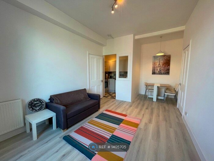 1 Bedroom Flat To Rent In Moat Street, Edinburgh, EH14