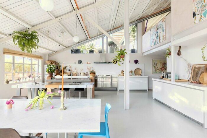 5 Bedroom Detached House To Rent In Wotton Road, Gladstone Park, London, NW2