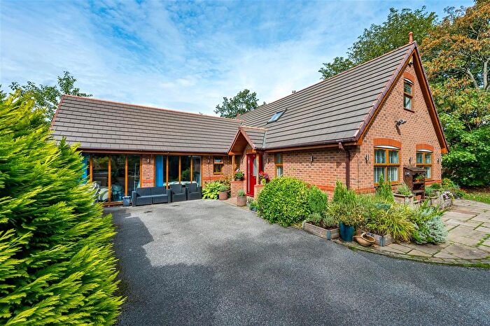 3 Bedroom Detached Bungalow For Sale In Cottage Lane, Bamber Bridge, Preston, PR5