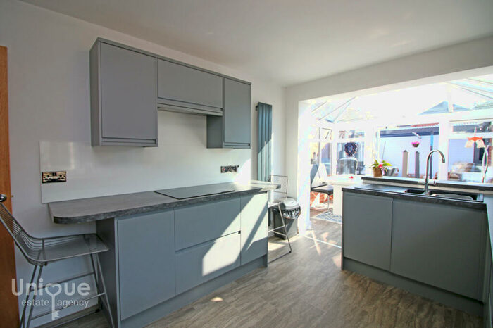2 Bedroom Bungalow For Sale In Quail Holme Road, Knott End, Poulton-le-Fylde, FY6