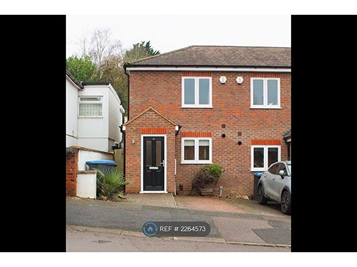 2 Bedroom End Of Terrace House To Rent In King Edward Street, Hemel Hempstead, HP3