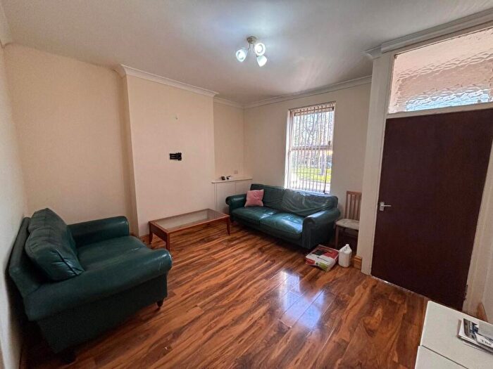 2 Bedroom End Of Terrace House To Rent In Ellen Street, Preston, PR1