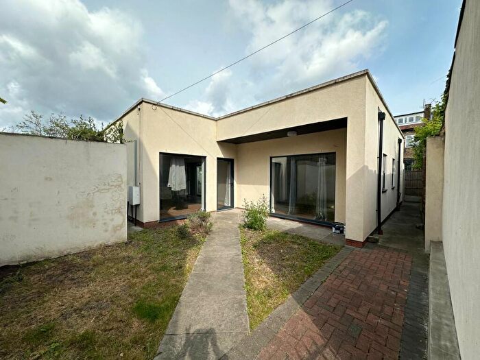 2 Bedroom Bungalow To Rent In Pembroke Road, E17