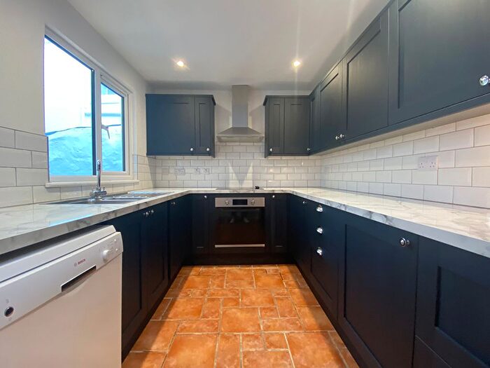 2 Bedroom End Of Terrace House To Rent In Unity Road, Helston, TR13