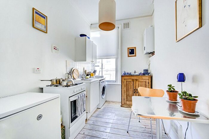 1 Bedroom Flat To Rent In Charleville Road, Barons Court, London, W14