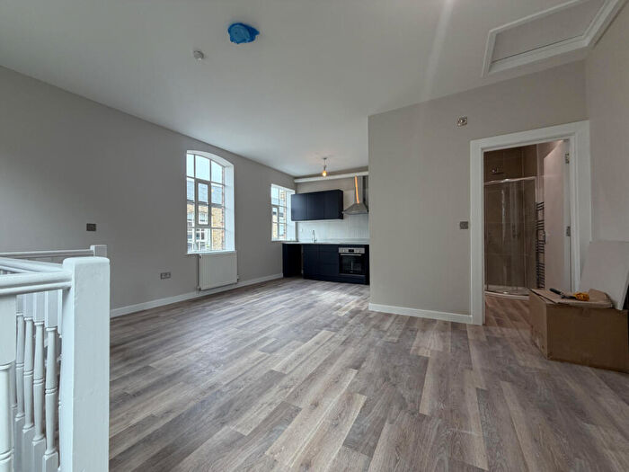 1 Bedroom Flat To Rent In Old Dairy Court, N4