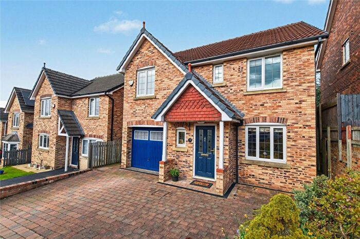 4 Bedroom Detached House For Sale In Clark Spring Rise, Morley, Leeds, West Yorkshire, LS27