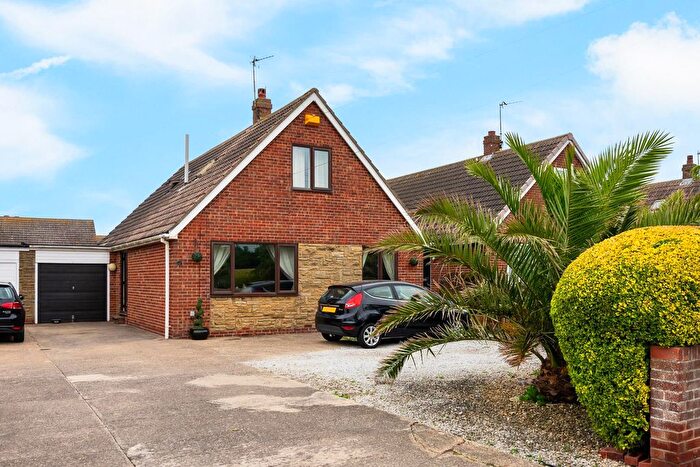 4 Bedroom Link Detached House For Sale In Holmpton Road, Withernsea, HU19