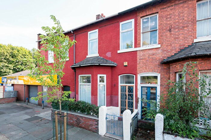 5 Bedroom Terraced House For Sale In Chapel Lane, Stretford, Manchester, M32