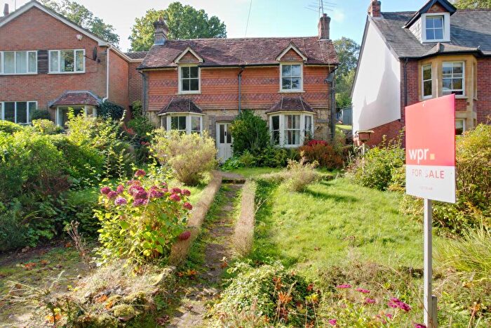 3 Bedroom Detached House For Sale In Marley Lane, Haslemere, Surrey, GU27