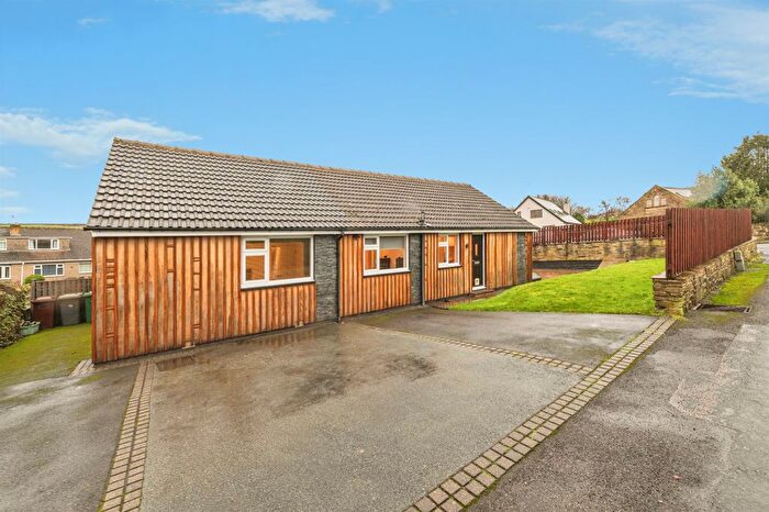 3 Bedroom Detached Bungalow For Sale In Heights Drive, Linthwaite, Huddersfield, HD7