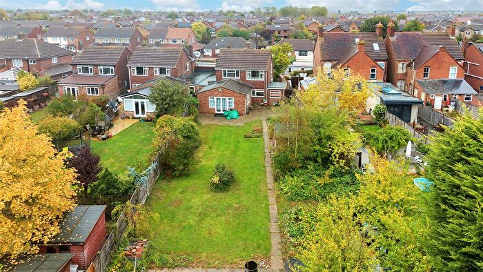 3 Bedroom Link Detached House For Sale In Fields Road, Wootton, MK43