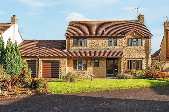 4 Bedroom Detached House For Sale In St Michaels Gardens, South Petherton, Somerset, TA13