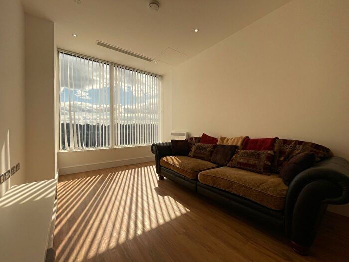 1 Bedroom Flat To Rent In West Gate House, Ealing, W5