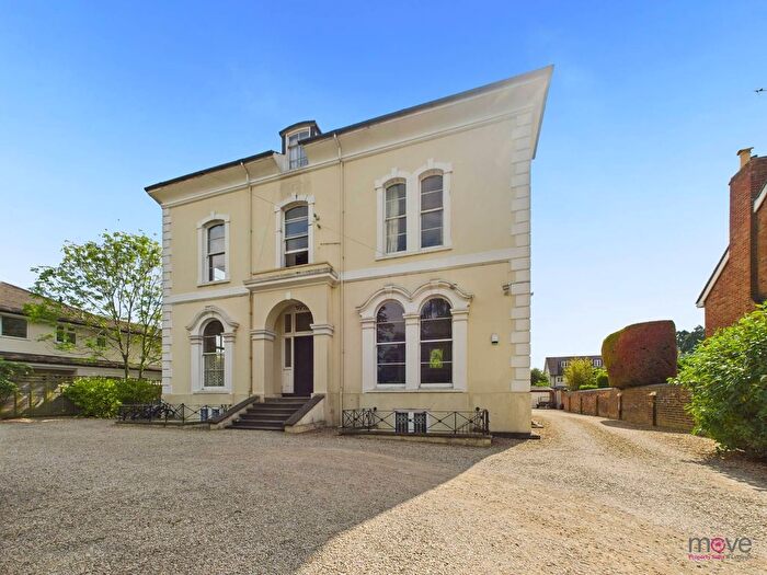 1 Bedroom Flat To Rent In Sydenham Road North, Cheltenham, GL52