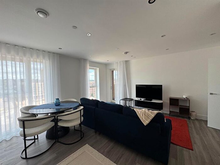 1 Bedroom Property To Rent In Lismore Boulevard, London, NW9