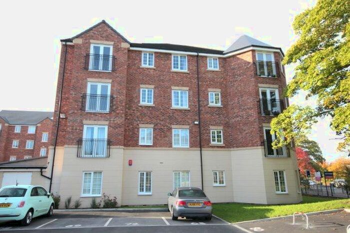 2 Bedroom Flat To Rent In Masters Mews, York, YO24