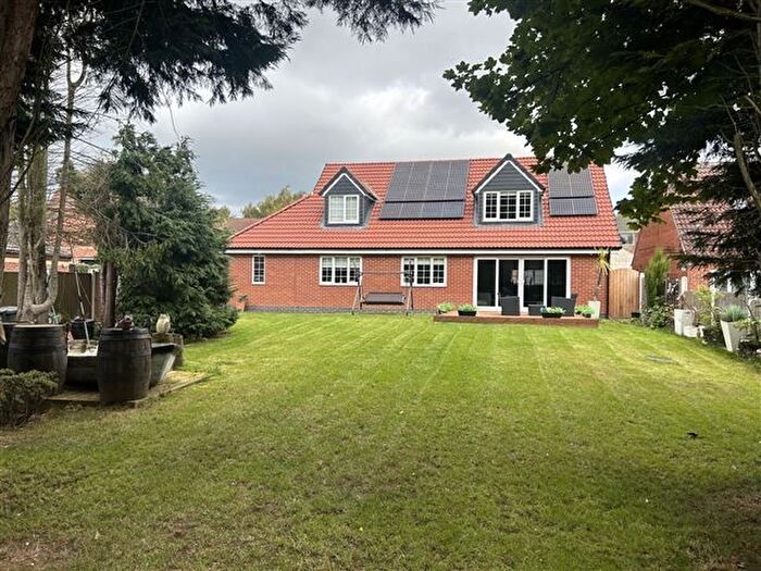 3 Bedroom Detached House For Sale In Rotherham Road, Maltby, Rotherham, S66