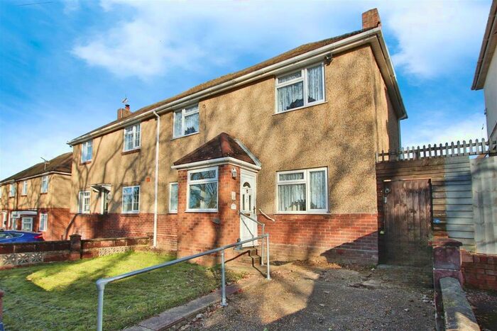 3 Bedroom Semi-Detached House To Rent In Bursledon Road, Southampton, SO19